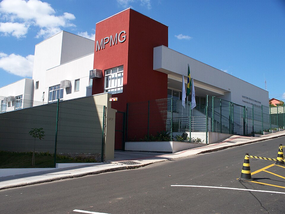 fachada do prédio do Ministério Público Estadual em São João del Rey, instituição pública